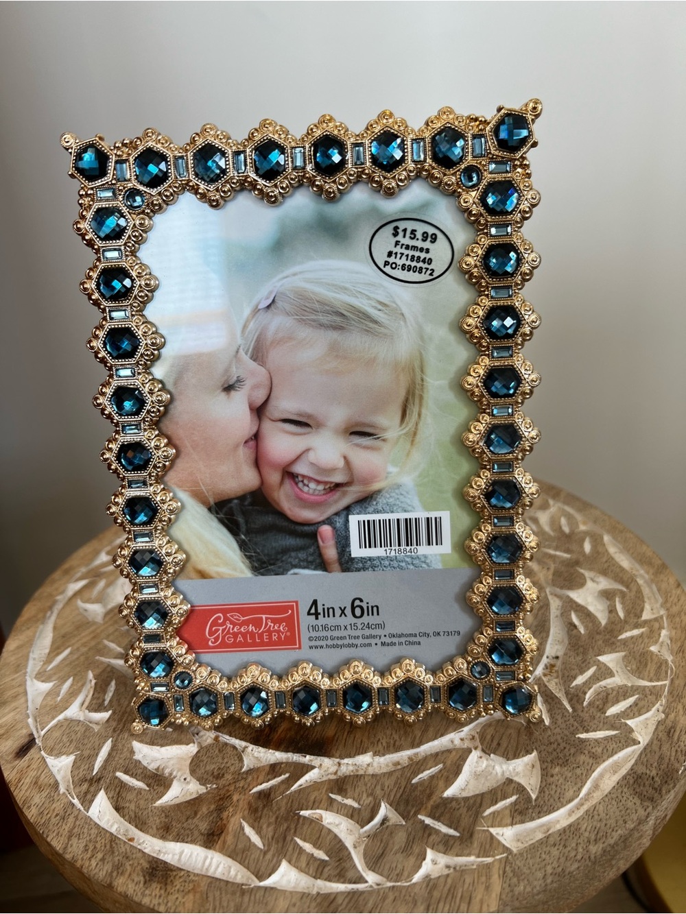GreenTree Gallery Gold Picture Frame with Teal Gem Accents - 4x6